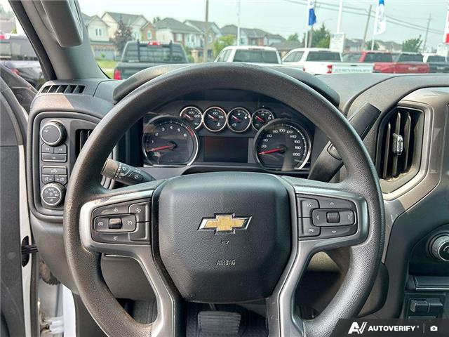 2023 Chevrolet Silverado 2500HD Custom (Stk: T698A) in Grimsby - Image 14 of 25