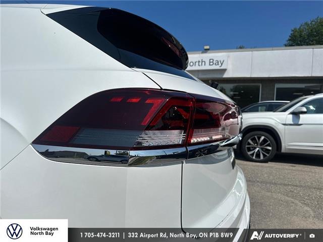 2026 Volkswagen Atlas Cross Sport 2.0 TSI Execline (Stk: 26235-new) in North Bay - Image 10 of 24