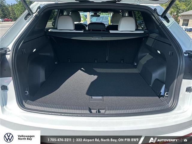 2026 Volkswagen Atlas Cross Sport 2.0 TSI Execline (Stk: 26235-new) in North Bay - Image 11 of 24