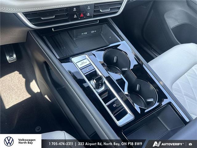 2026 Volkswagen Atlas Cross Sport 2.0 TSI Execline (Stk: 26235-new) in North Bay - Image 17 of 24