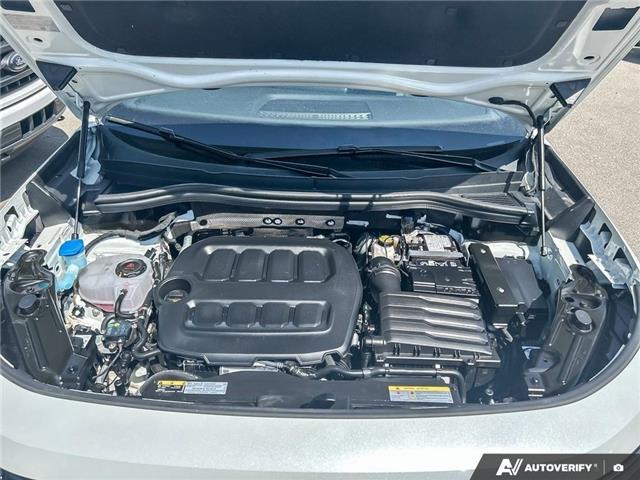 2026 Volkswagen Tiguan Comfortline R-Line Black Edition (Stk: KU0543) in Okotoks - Image 9 of 24