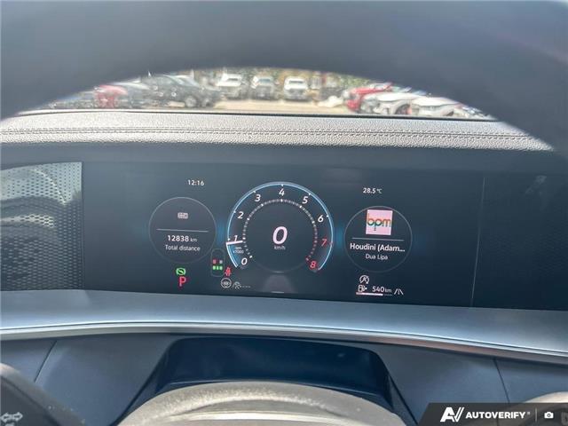 2026 Volkswagen Tiguan Comfortline R-Line Black Edition (Stk: KU0543) in Okotoks - Image 14 of 24