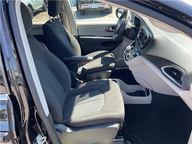 2024 Chrysler Grand Caravan SXT (Stk: 260885) in Kingston - Image 20 of 39