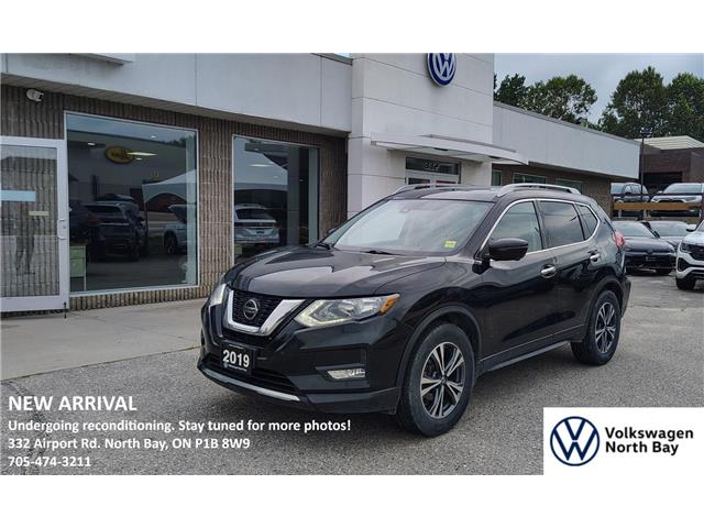2019 Nissan Rogue Black with 115,500km at $CALL
