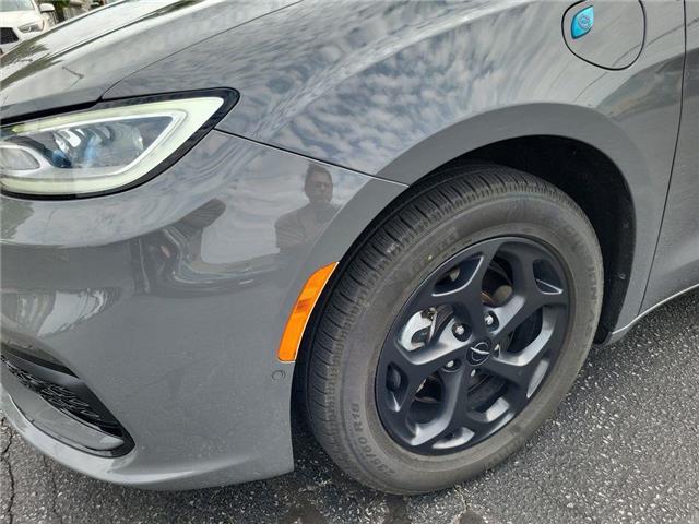2022 Chrysler Pacifica Hybrid Limited (Stk: 270002A) in Windsor - Image 10 of 23