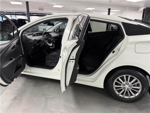 2018 Toyota Prius Base (Stk: N7819) in Saint-Eustache - Image 8 of 25