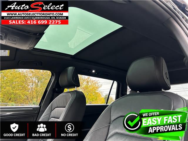2021 Volkswagen Tiguan Highline R-Line (Stk: 2TVJW1) in Scarborough - Image 11 of 13