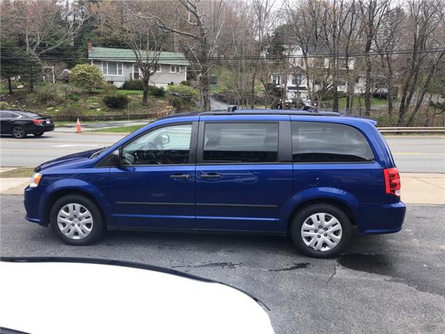 2013 Dodge Grand Caravan SE/SXT in Dartmouth - Image 4 of 10