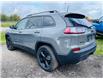 2022 Jeep Cherokee Altitude (Stk: 527175) in Orillia - Image 2 of 8
