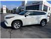 2020 Toyota Highlander Hybrid LE (Stk: U12513) in Burlington - Image 2 of 21