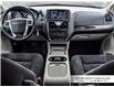 2015 Chrysler Town & Country Touring (Stk: U20905) in Burlington - Image 21 of 32