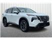 2025 Nissan Rogue SV Moonroof (Stk: 25RG1700) in Cranbrook - Image 2 of 13