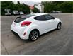 2016 Hyundai Veloster SE in Kitchener - Image 8 of 22