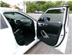 2016 Hyundai Veloster SE in Kitchener - Image 18 of 22