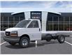 2025 GMC Savana Cutaway Work Van (Stk: 25976) in Nicolet - Image 2 of 6