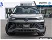 2025 Volkswagen Tiguan Comfortline R-Line Black Edition (Stk: 25TI5063) in Cranbrook - Image 2 of 21