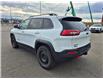2015 Jeep Cherokee Trailhawk (Stk: 300150) in Lethbridge - Image 3 of 10