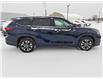 2022 Toyota Highlander Hybrid XLE in Ottawa - Image 9 of 38 2022 Toyota Highlander Hybrid XLE in Ottawa - Image 9 of 38