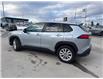 2022 Toyota Corolla Cross LE (Stk: V005661W) in Cranbrook - Image 3 of 17