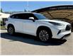 2021 Toyota Highlander Limited (Stk: 261048A) in Calgary - Image 2 of 19