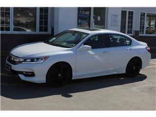 2017 Honda Accord Sport - 111,721km